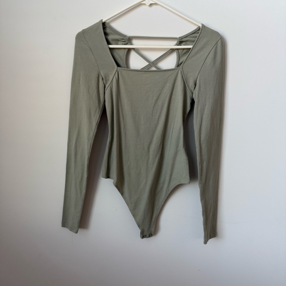 NEW‎ American Eagle Cross Back Long Sleeve Sage Green Bodysuit